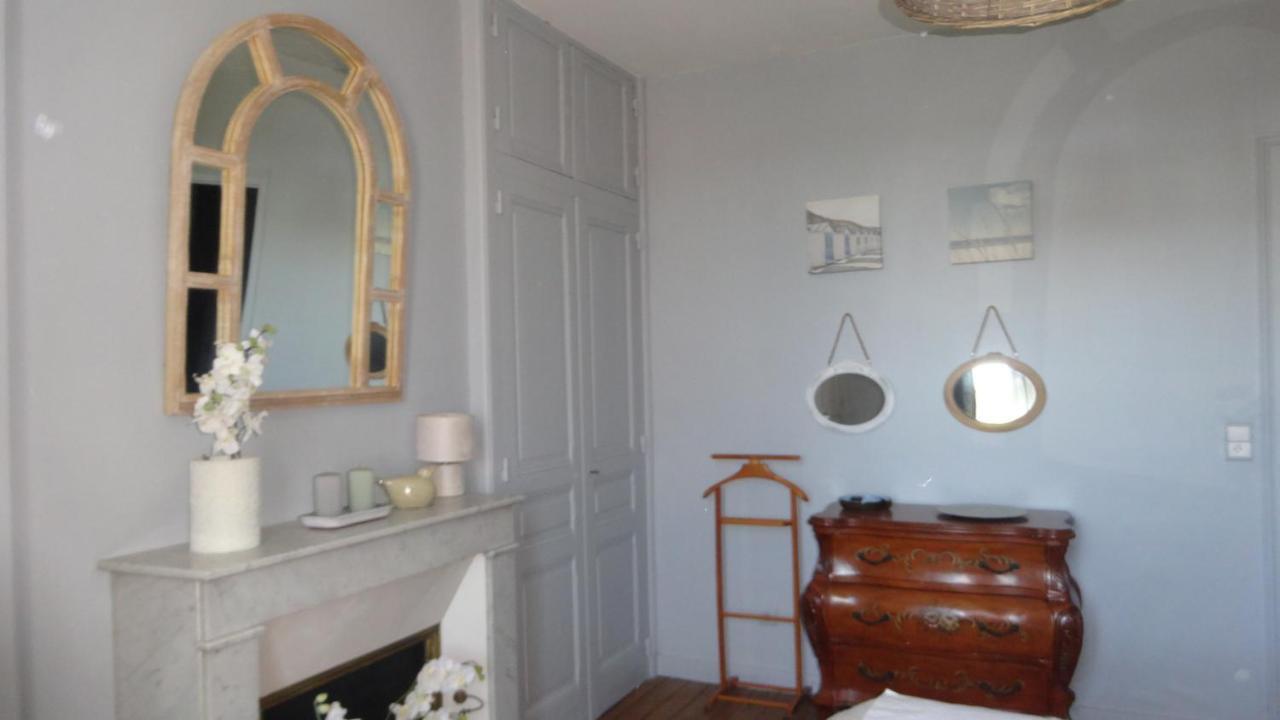 Le Compostelle Chic, Charme, Confort, Cocooning 80 M² Saint-Léonard-de-Noblat Exterior photo